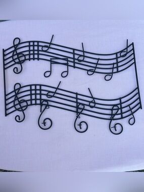 Metal Music Staff Wall Art - Treble Clef Sculpture - Musician Gift Music Room